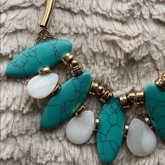 Statement necklace - Picture 2 of 4